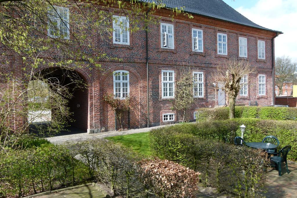 Hotel Pelli Hof Rendsburg By Tulip Inn מראה חיצוני תמונה